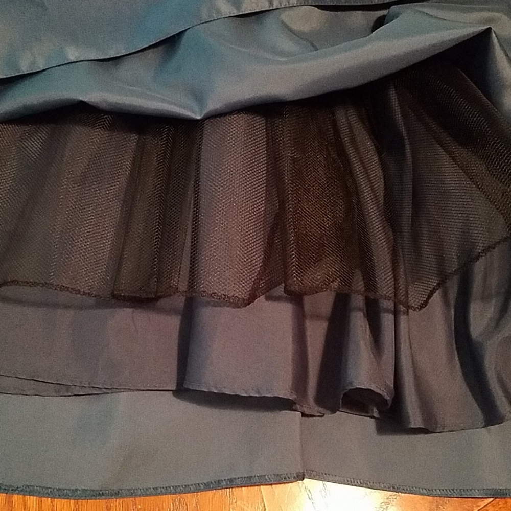 Dress - Picture 12 of 12